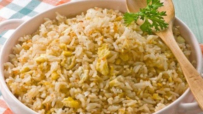 Resep Makanan Nasi Goreng Bawang Putih, Menu Sarapan yang Gurih Awal Pekan dan Praktis