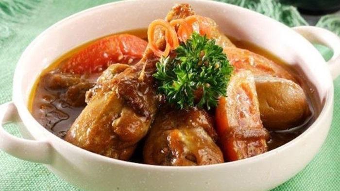 Resep Makanan, Semur Paha Ayam dengan Aroma yang Menggoda, Ide Menu Buka Puasa Ramadhan 2024