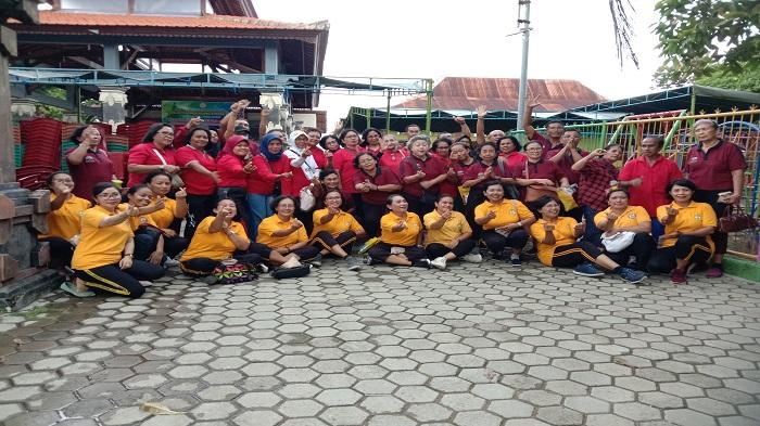 RSIA Dedari Gandeng WHDI Kota Kupang Beri Layanan Kesehatan untuk Lansia di Posyandu Narayana Oeba