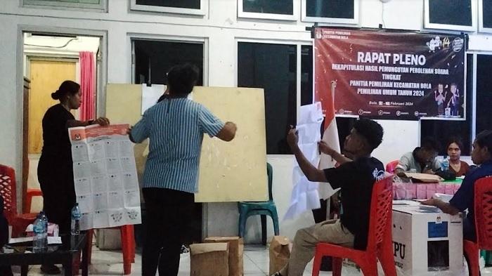Rapat-pleno-rekapitulasi-hasil-pemungutan-suara-oleh-Panitia-Pemilihan-Kecamatan.jpg