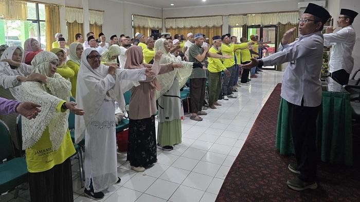 Ratusan-jemaah-haji-asal-NTT-dijadwalkan-berangkat-ke-Mekkah-pada-bulan-Mei-2025-nanti.jpg