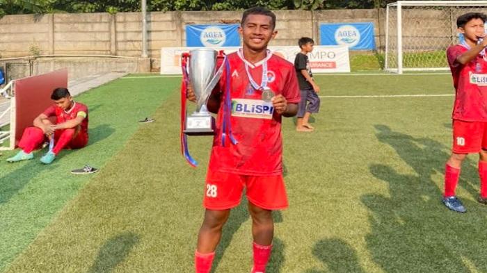 Raymond Halek Asal Belu Raih Beasiswa Sepak Bola di Universitas Muhammadiyah Jakarta