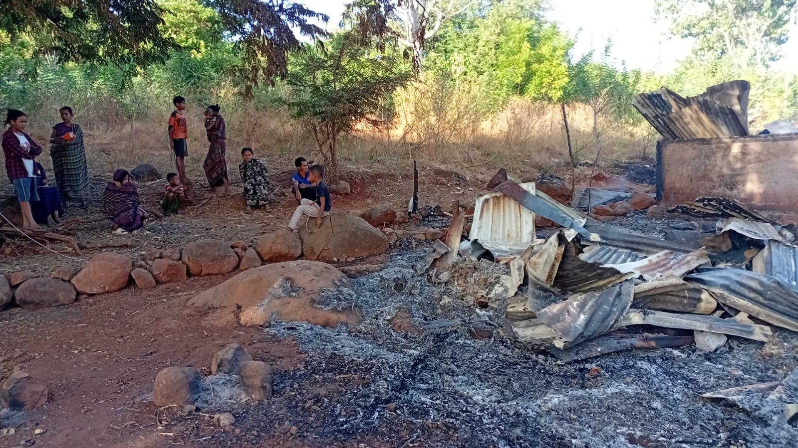 Rumah Warga di Wairbleler Sikka Ludes Terbakar - Pos-kupang.com
