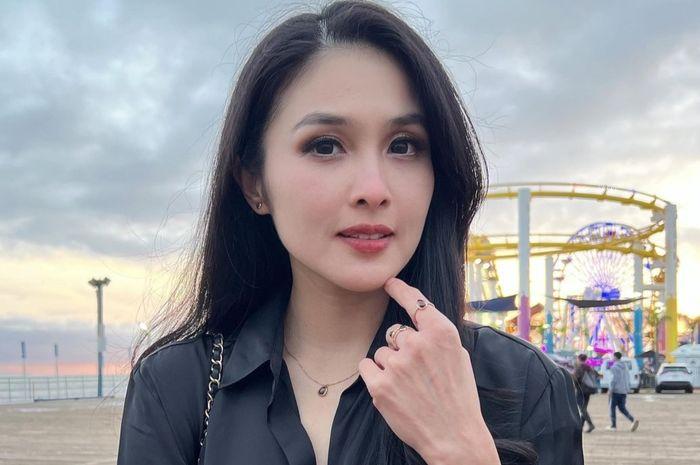 Suami Ditangkap Kejaksaan Diduga Korupsi Rp 271 T, Tas Mewah Sandra Dewi Dikomentari Netizen