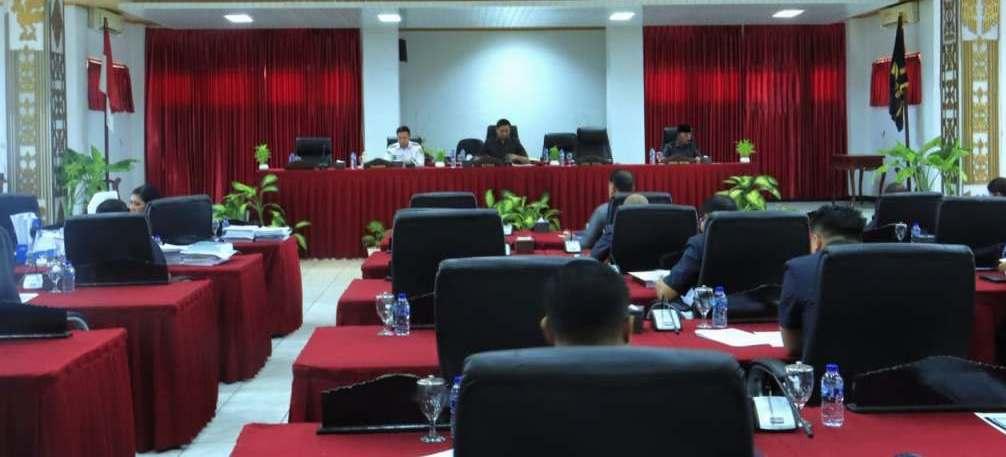 Sidang-ranperda-2025.jpg