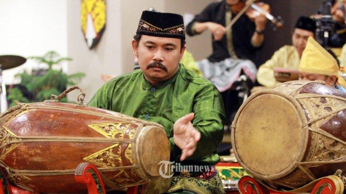 Simak-kunci-jawaban-Seni-Budaya-Kelas-8-Halaman-169-Kurikulum-2013.jpg