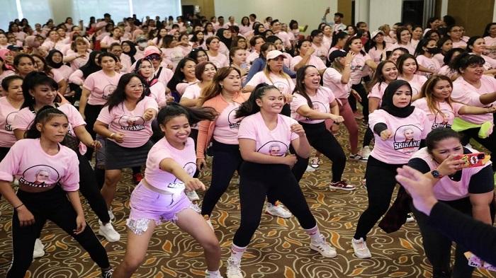 Gandeng Komunitas Zumba di Kupang, Srikandi Ganjar NTT Gaungkan Gaya Hidup Sehat Lewat Senam Bersama
