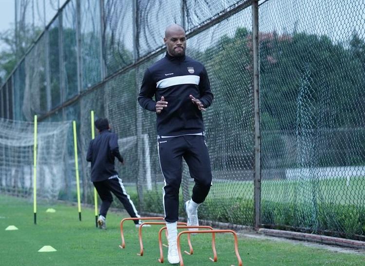 Jelang Laga Persib Bandung Bentrok Persebaya Surabaya, David da Silva Dikabarkan Kembali Absen