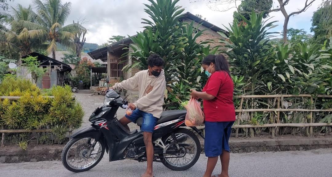 Pemkab Flores Timur Salurkan Masker untuk Warga Terdampak Erupsi Gunung Lewotobi Laki-laki