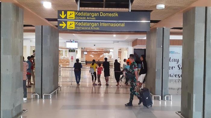 Suasana-hari-pertama-arus-balik-mudik-di-pintu-keluar-penumpang-Bandara-El-Tari-Kupang.jpg