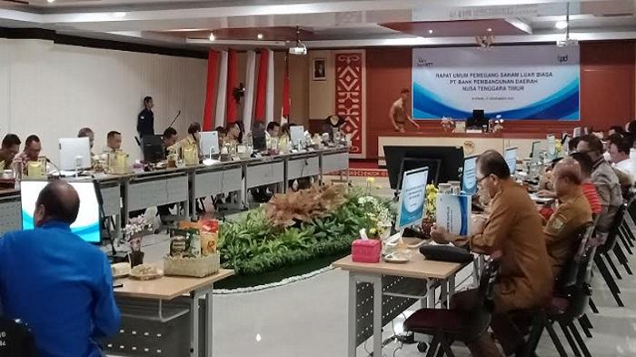 Tampak-suasana-Rapat-Umum-Pemegang-Saham-atau-RUPS-Luar-Biasa-Bank-NTT.jpg