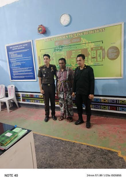 Tersangka-kasus-dugaan-korupsi-Dana-Desa-Nainaban.jpg