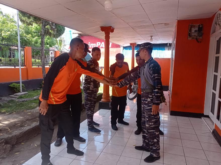 Tim-SAR-Gabungan-Alor-melakukan-pencarian.jpg