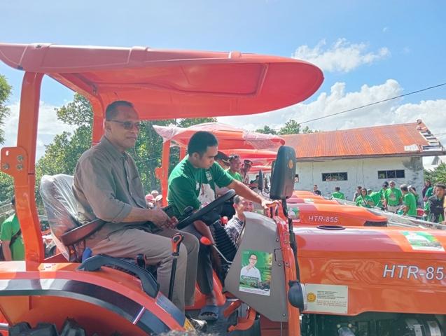 DPR RI Usman Husin Akan Salurkan Bantuan Aspirasi 15 Ribu Bibit Buah untuk Petani di Rote Ndao NTT