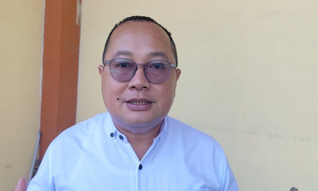 Winston-Rondo-menanggapipenurunan-status-sejumlah-rumah-sakit-di-NTT.jpg