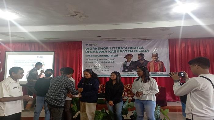 Workshop-Literasi-Digital-dengan-tema-Membangun-Nilai-Positif-di-dalam-Bermedia-Sosial.jpg