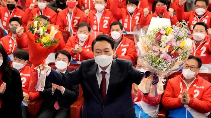Yoon-Suk-Yeol-presiden-korea-selatan_01.jpg