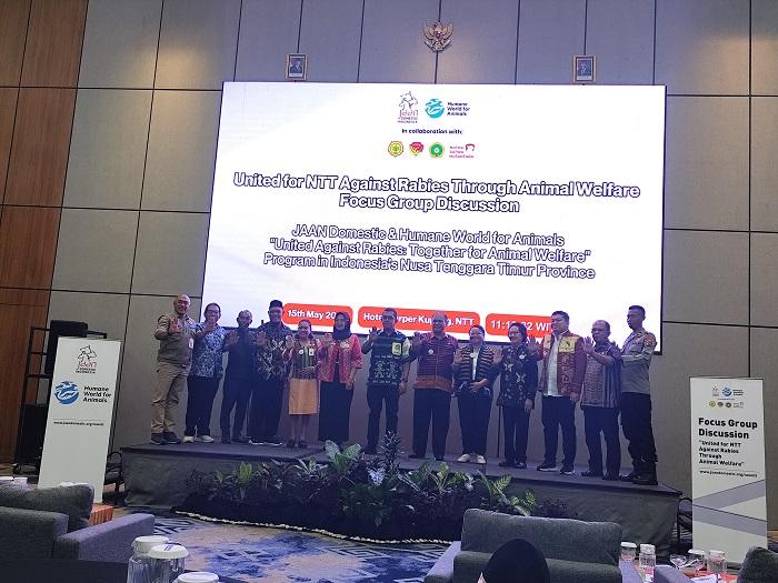 Gubernur NTT Melki Laka Lena Sebut Rabies Bisa Rusak Reputasi Suatu Wilayah