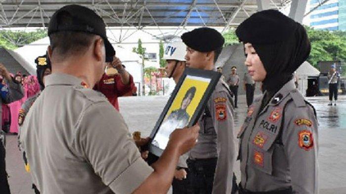 acara-pemecatan-dua-personel-polrestabes-makassar-rabu-212019.jpg