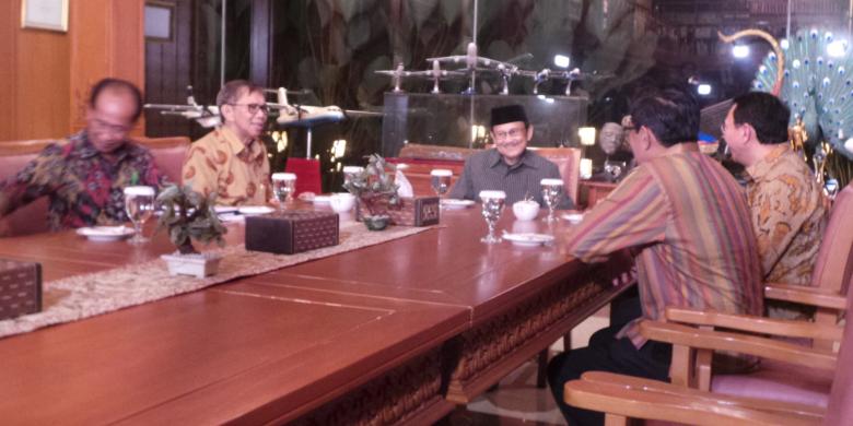 Ini Reaksi Ahok-Djarot Saat Dikabarkan Berkelahi