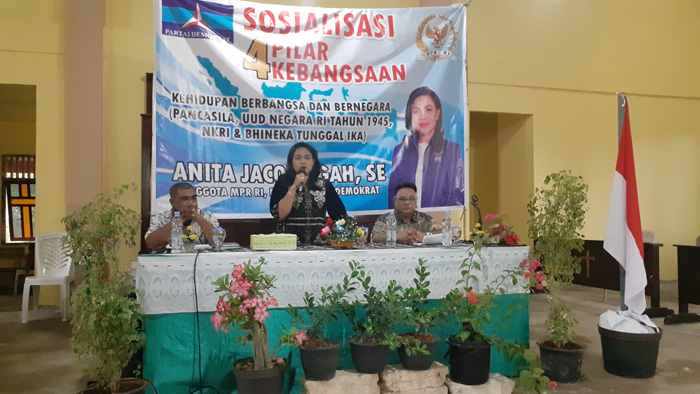 Terkait Guru Honorer Perbatasan, Anita Gah Minta Pemda Segera Usulkan