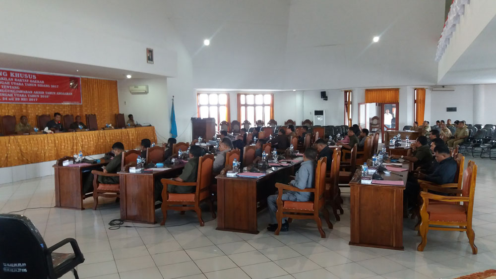 Sidang DPRD TTU Skors Tunggu Pimpinan SKPD