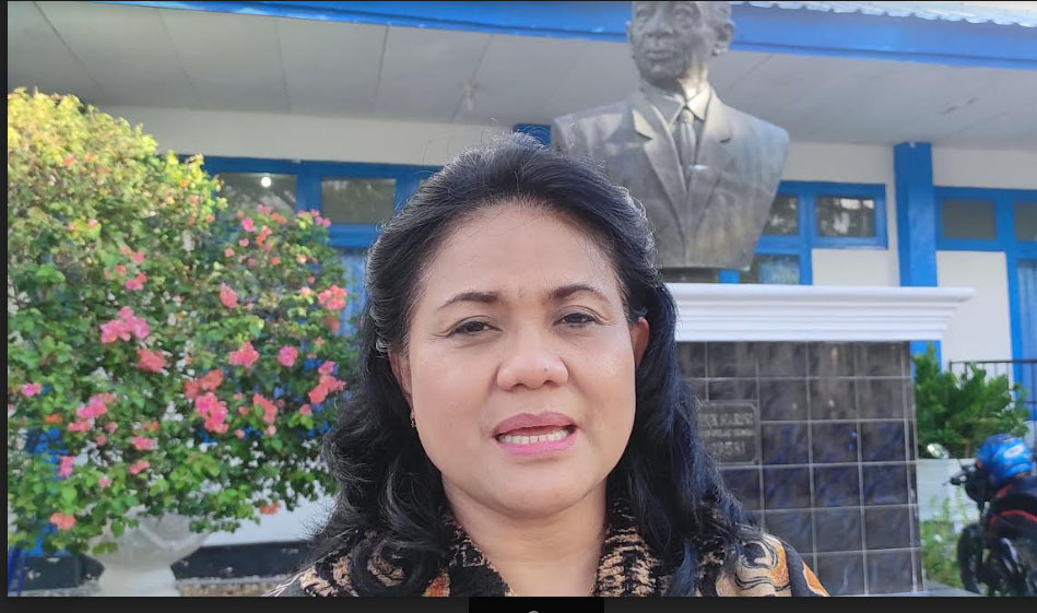 Anggota DPR RI Anita Gah Minta Semua Guru Honorer K2 Sumba Timur Diangkat