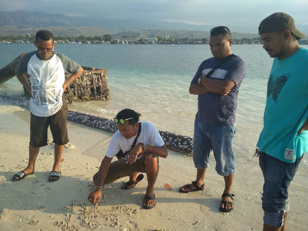 FRONT MATA MERA Desak Polda NTT Segera Tahan Dua Tersangka Awololong