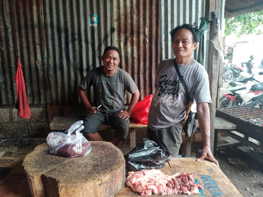 Anus Sulla Sebut Harga Jual Daging Babi di Pasar Oeba Sudah Cukup Membaik