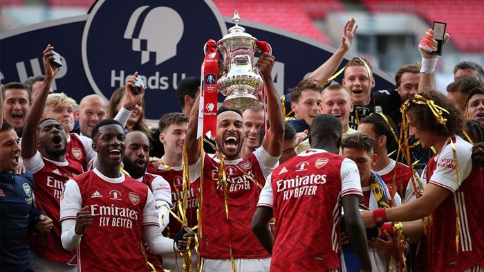 Dulu Suka Arsenal dan Leeds United, Sekarang Penggemar Liverpool, info Pelatih Persib Bandung