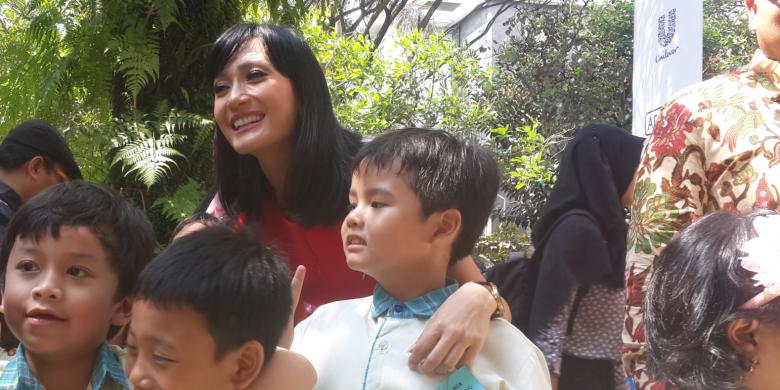 Artika Sari Devi Gunakan Komunikasi Untuk Meningkatkan Kedekatan dengan Anak