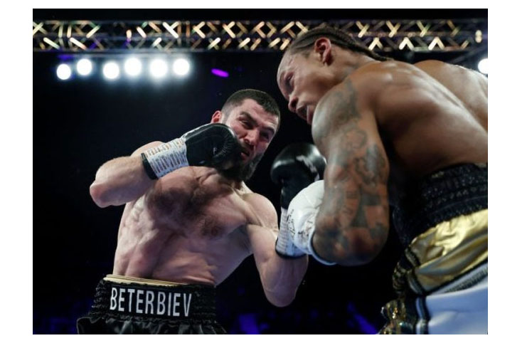 Tinju Dunia Artur Beterbiev Kanvaskan Anthony Yarde, Bob Arum Gembira