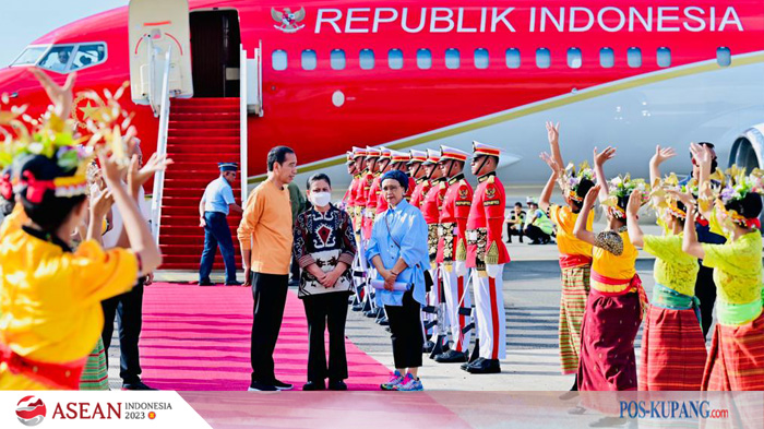 asean-summit-presiden-jokowi-didamapingi-ibu-negara-iriana-joko-widodo-saat-tiba-di-labuan-bajo.jpg