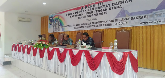 Polemik Pembahasan RAPBD TTU 2020 Masih Berlanjut, Semua Anggota Banggar Walk Out