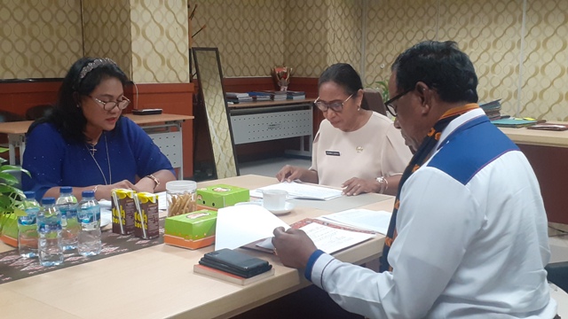 Pemprov NTT Belum Buka Formasi, Ribuan Guru Honorer Buat Petisi Hingga Ancam Tempuh Jalur Hukum