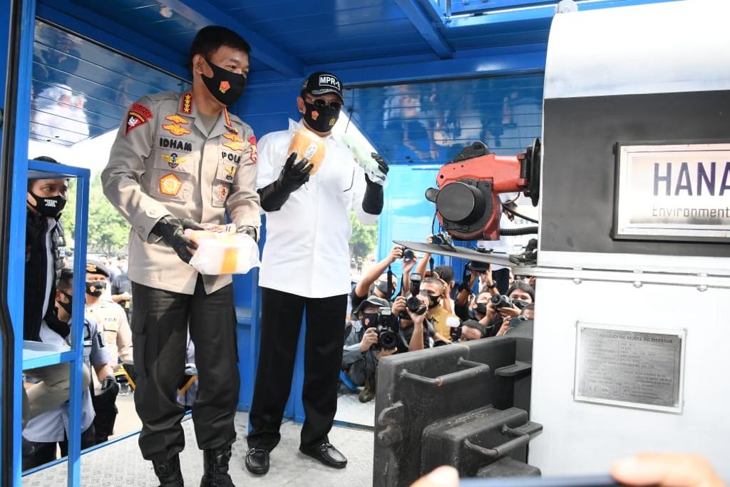 10 Artis Tersandung Narkoba, Terakhir Drummer Grup Band J-Rocks Ditangkap Bersama 1 Kg Ganja