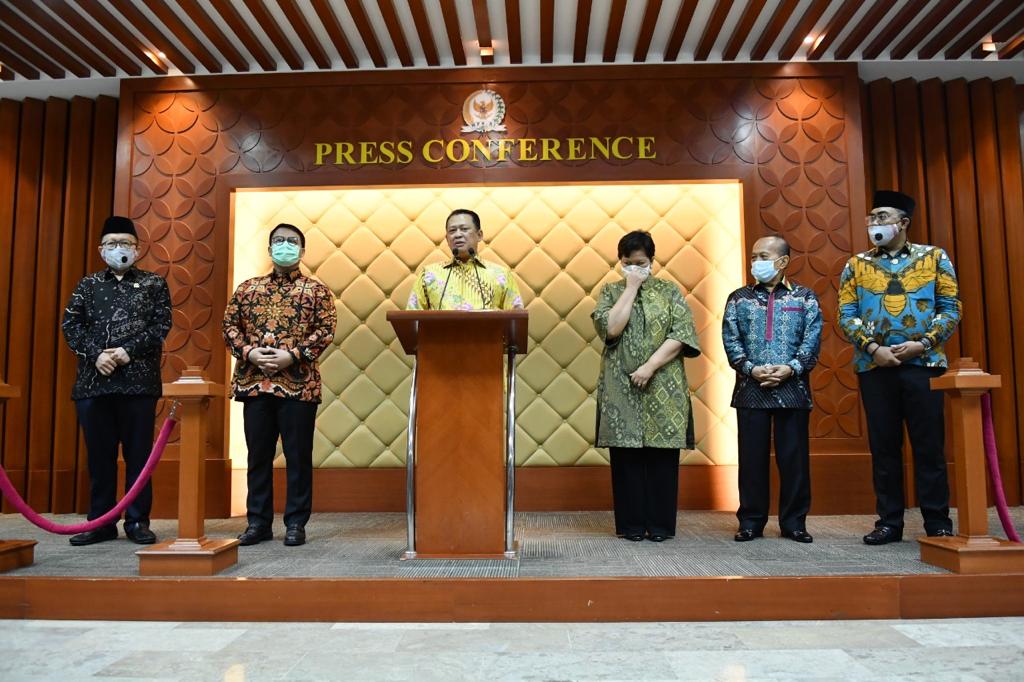 Peringatan Hari Konstitusi, Bamsoet: Diperlukan Pokok-Pokok Haluan Negara dalam Konstitusi