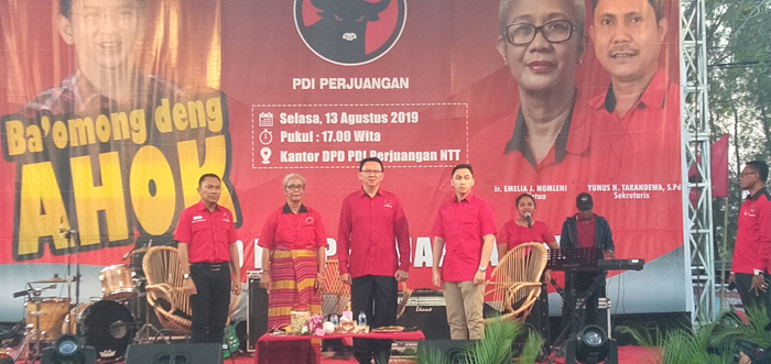 Ini Puisi Ketua Majelis Sinode GMIT yang Dibacakan di Depan Ahok BTP