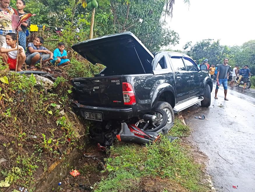 barang-bukti-mobil-toyota-hilux.jpg