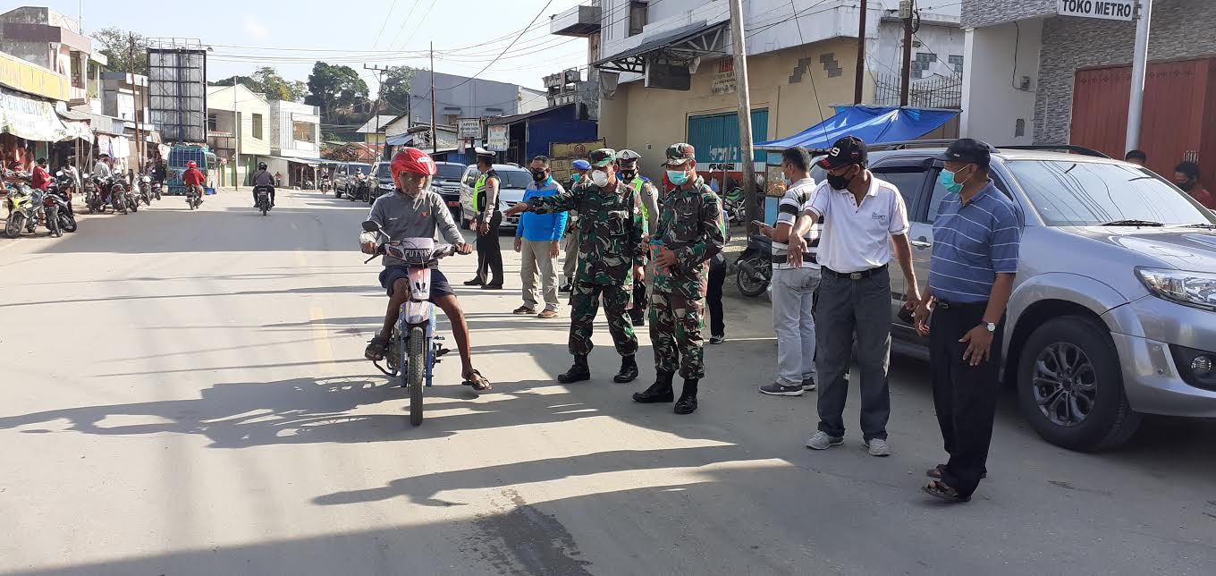 Pejabat Bupati Sumba Barat, Semuel Pakereng, Empat Paslon Langgar Prokes, Bawaslu Harus Bertindak