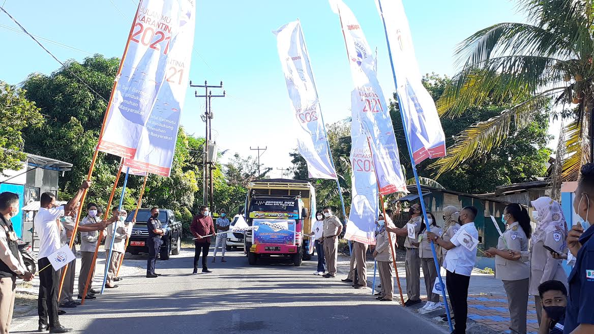 BKIPM Kupang Kerjasama dengan DPR RI Bagi Bantuan Ikan Sehat dan Bermutu di TTS dan Sikka