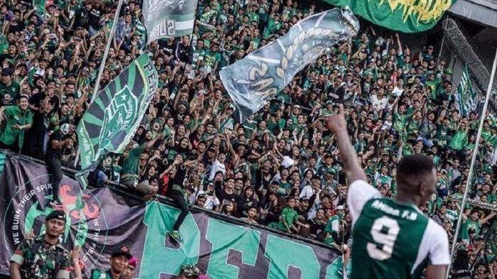 Konflik Bobotoh dan The Jakmania Kata Pelatih Persib Bandung Mestinya Berteman, Simak YUK