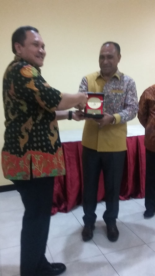 Bupati Ngada Perkenalkan Potensi Kepada Kapolda