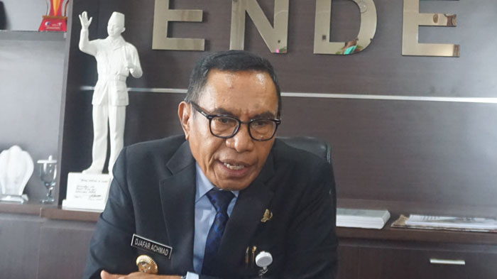 bupati-djafar-kaget-pns-di-dprd-ende-empat-bulan-tidak-masuk-kerja.jpg