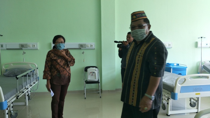 Bupati dan Wabup Tinjau Lokasi Karantina Pasien OPD di RSUD Manggarai Timur, Begini Kondisinya