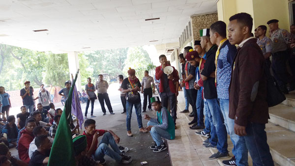 OKP Cipayung Kecewa DPRD NTT karena Tak Bertemu Peserta Aksi