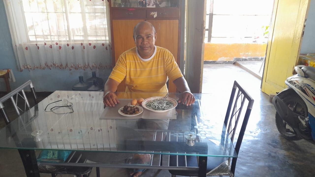 Kuliner Khas NTT: Makan Bubur Kelor Serai Timor, Rajin Olga, Kemoterapi Lewat