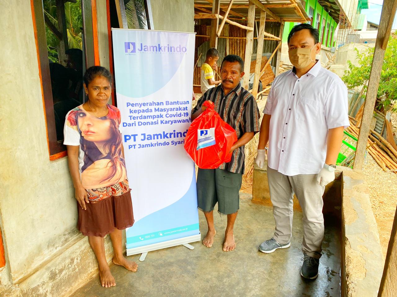 Karyawan Jamkrido Donasi Miliaran Rupiah untuk Masyarakat Terdampak Covid