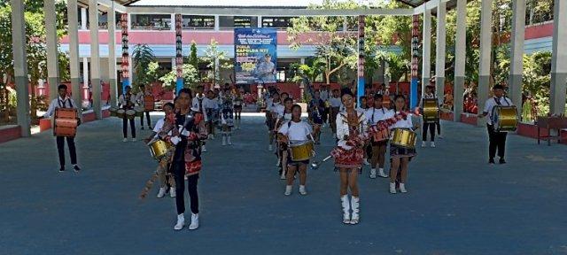 Wakili Sumba Timur, SMAN 3 Waingapu Ikut Lomba Drum Band Rebut Piala Kapolda NTT