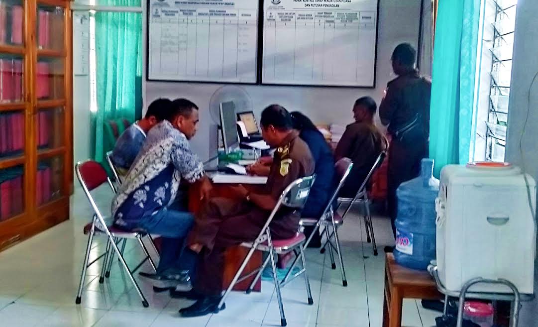 Tersangka Korupsi Pembangunan Embung Nimasi di TTU, Yohanes Olin Diserahkan ke JPU